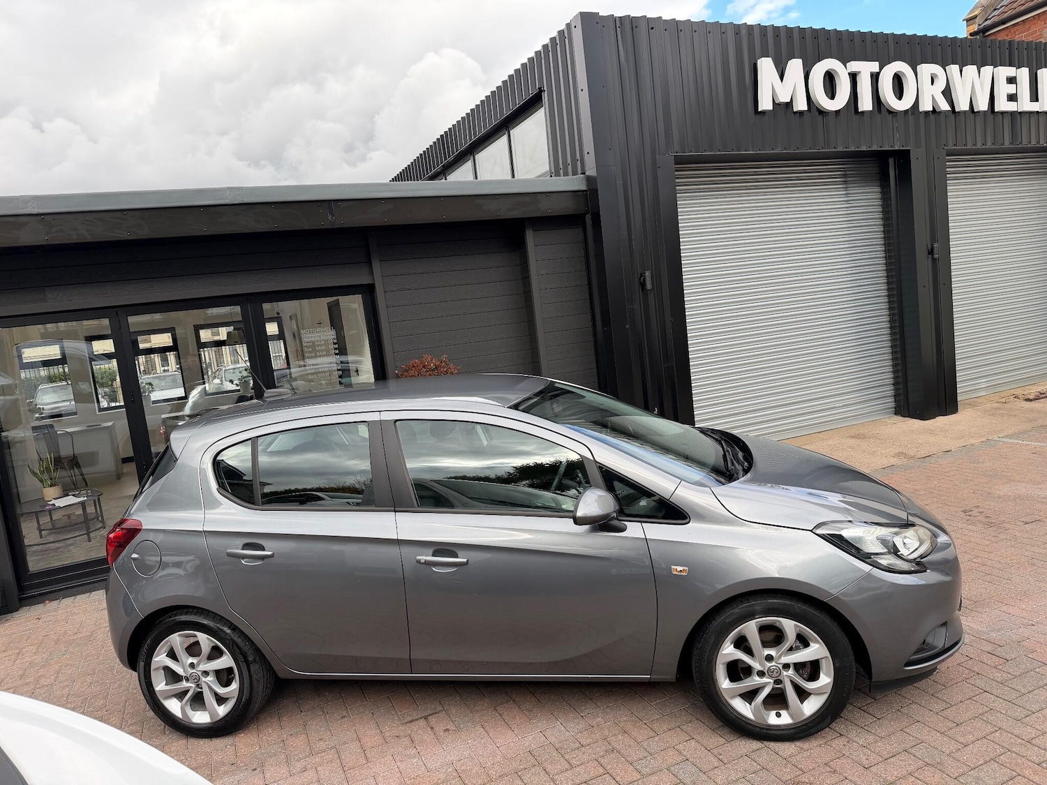 Used Vauxhall Corsa 2019 for sale - 76348974: Photo 3