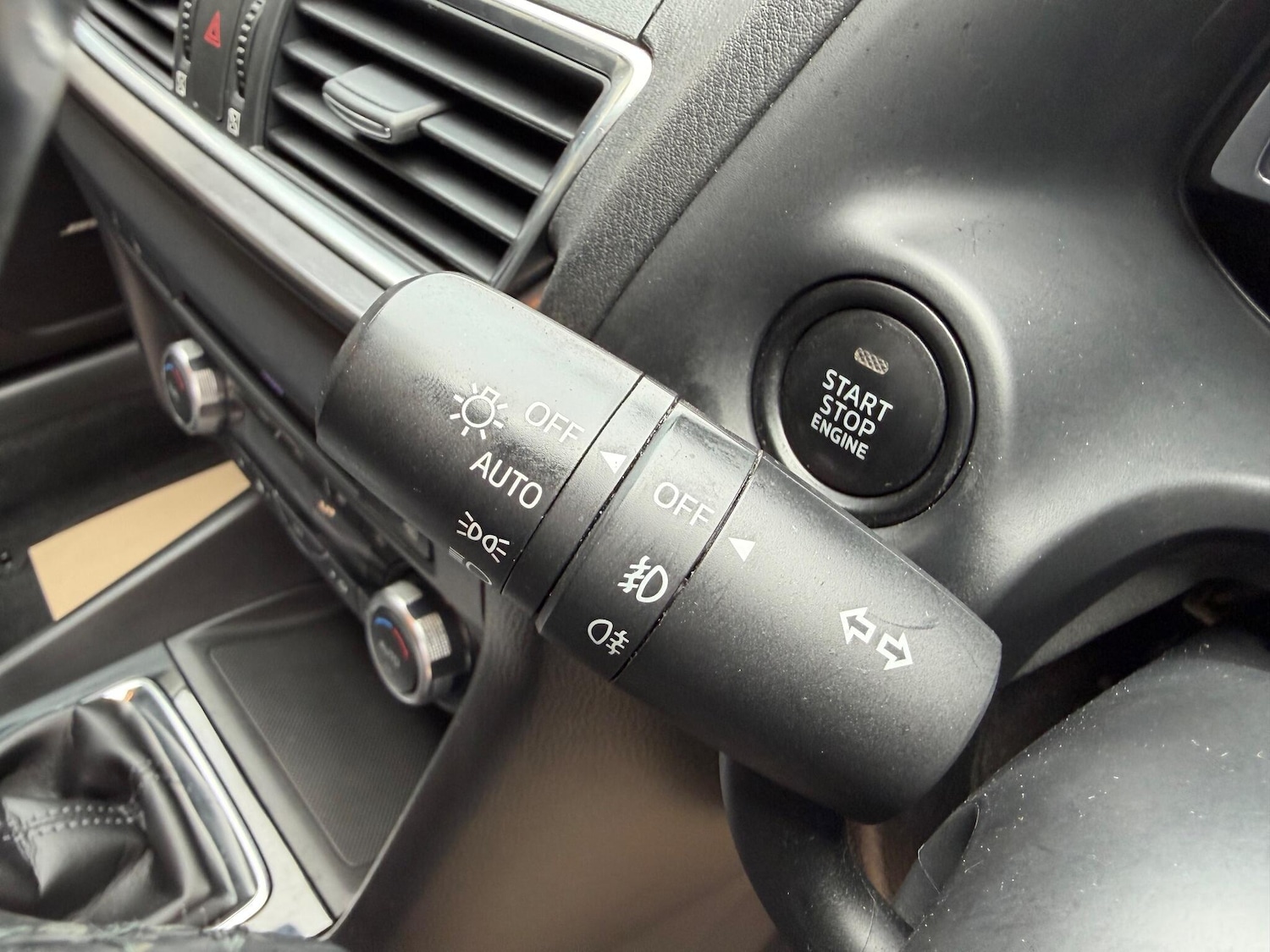 Used Mazda Mazda3 2017 for sale - 76522484: Photo 21