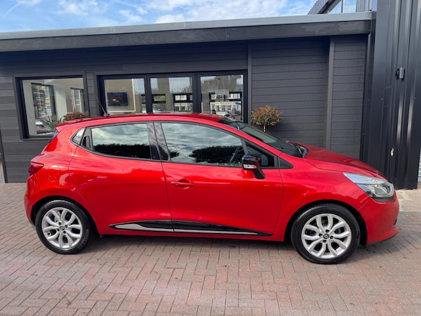 Used Renault Clio 2016 for sale - 76137834: Photo 4
