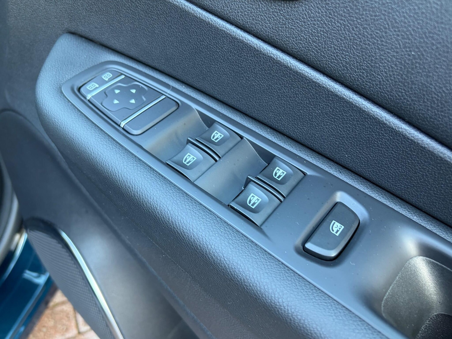 Used Renault Captur 2019 for sale - 76377919: Photo 15