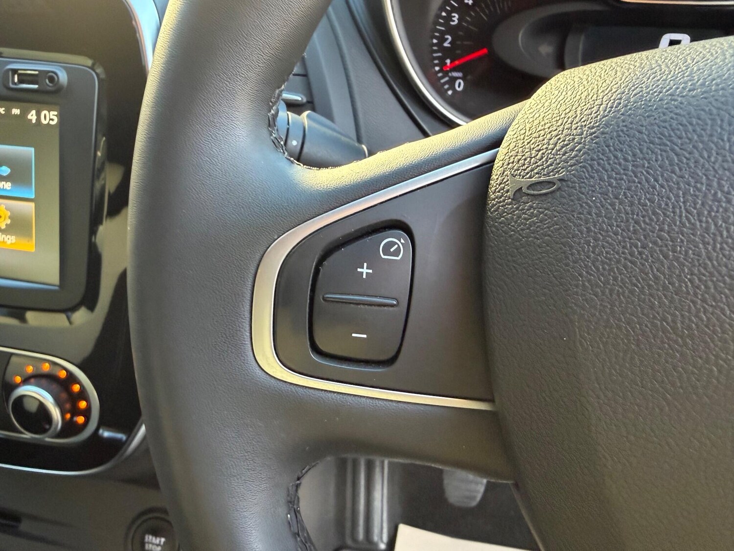 Used Renault Captur 2019 for sale - 76377919: Photo 18