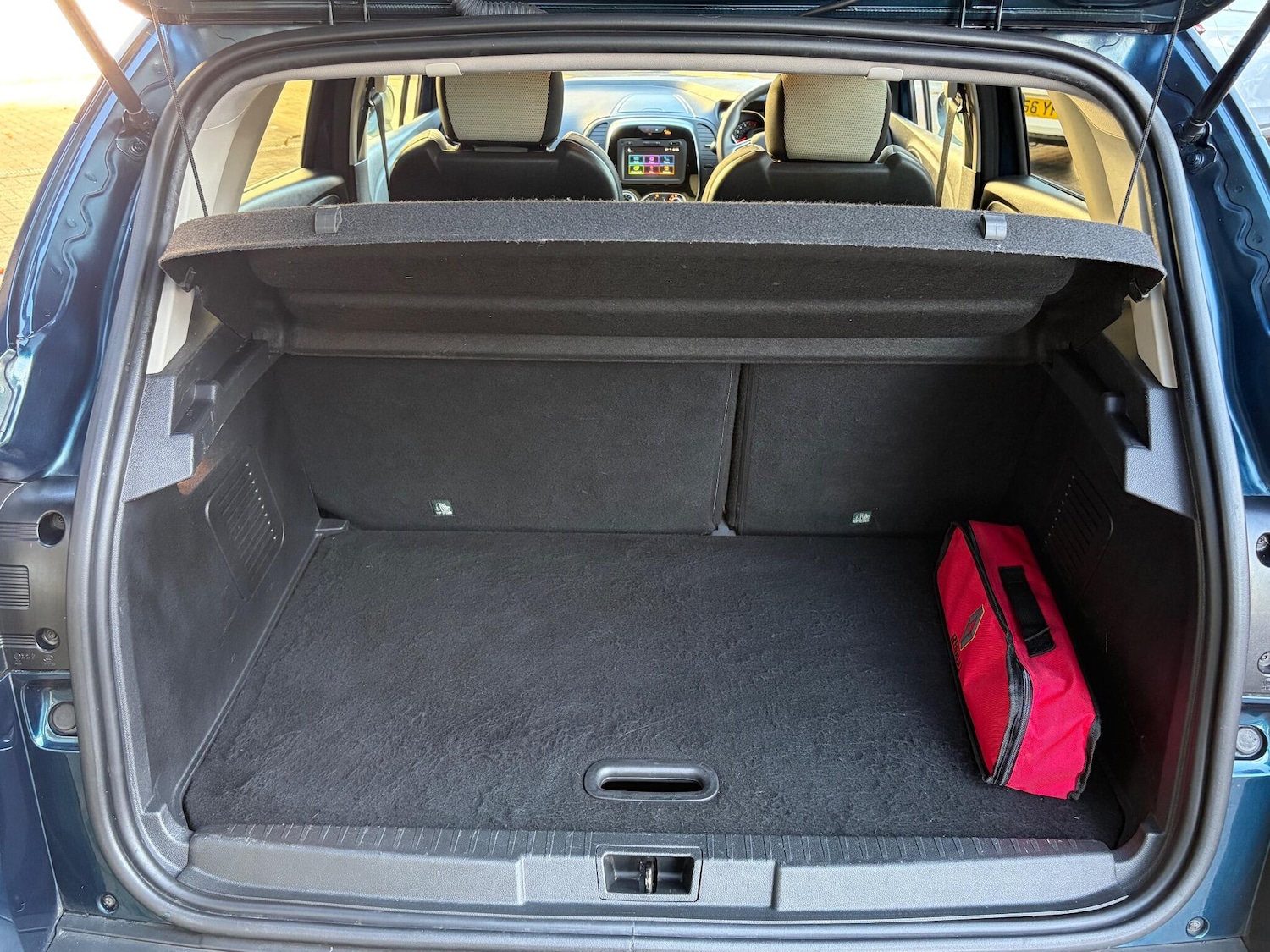 Used Renault Captur 2019 for sale - 76377919: Photo 33