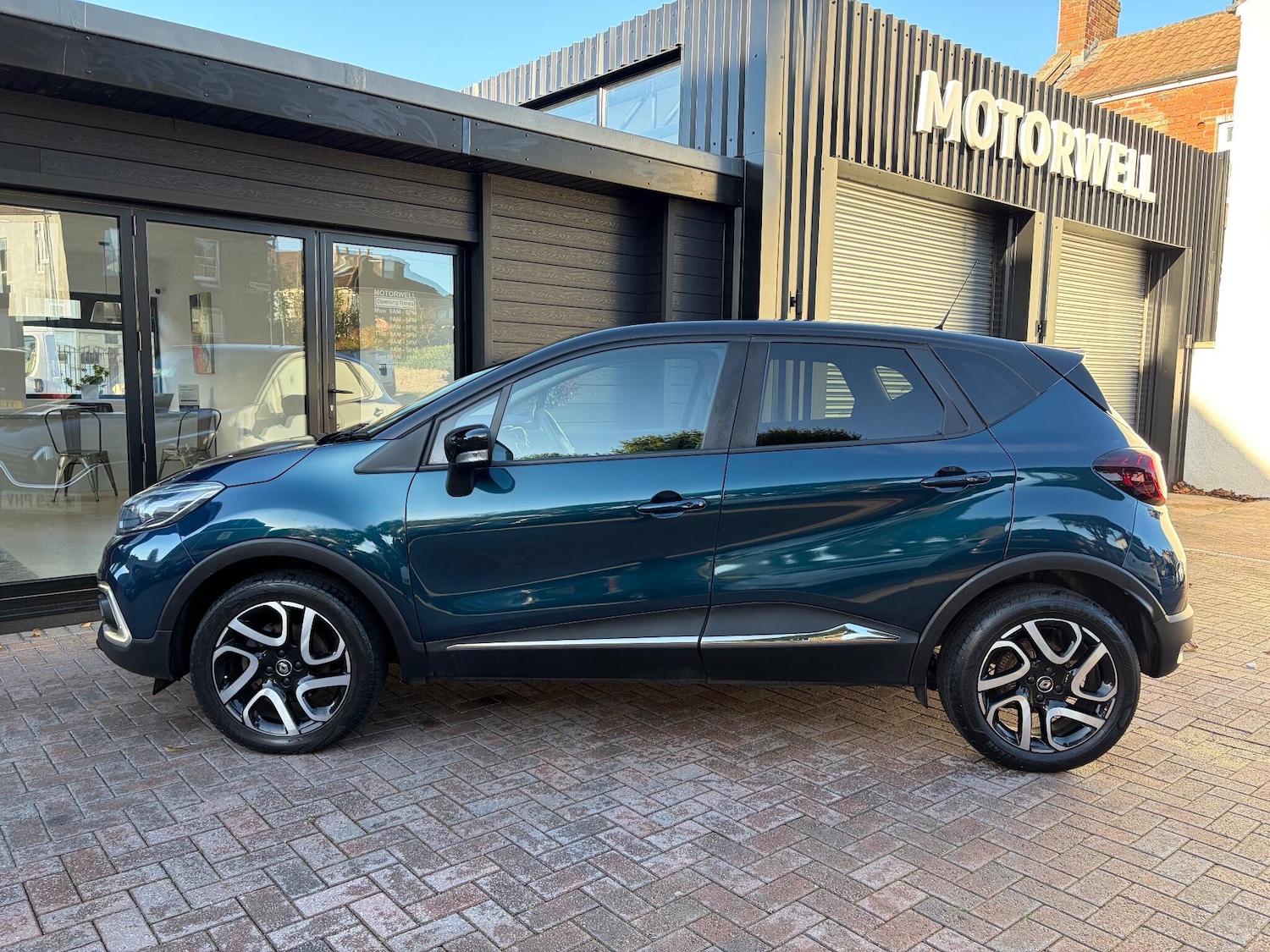 Used Renault Captur 2019 for sale - 76377919: Photo 9