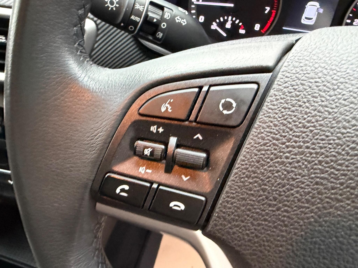 Used Hyundai TUCSON 2019 for sale - 76549612: Photo 17