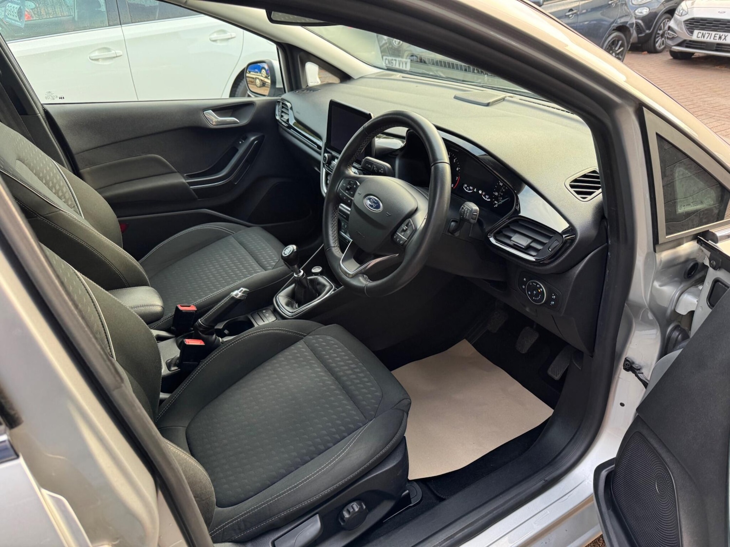 Used Ford Fiesta 2018 for sale - 76440802: Photo 9