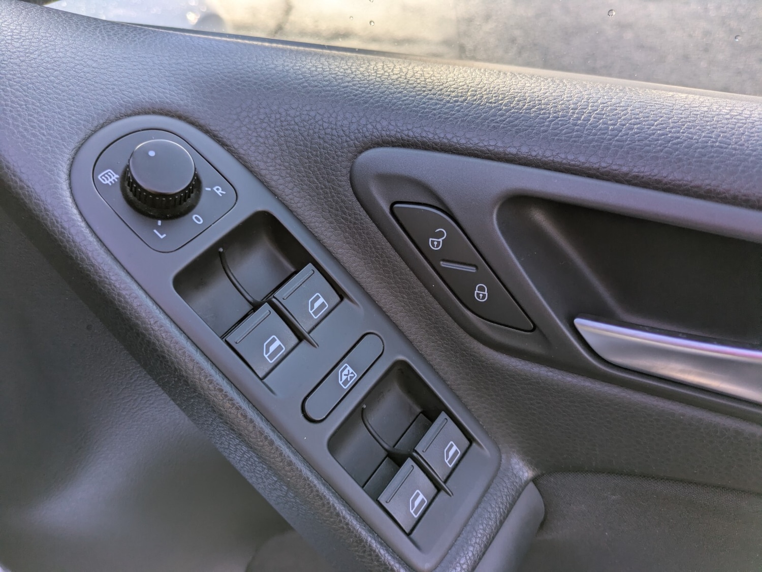 Used Volkswagen Golf 2011 for sale - 76684146: Photo 25