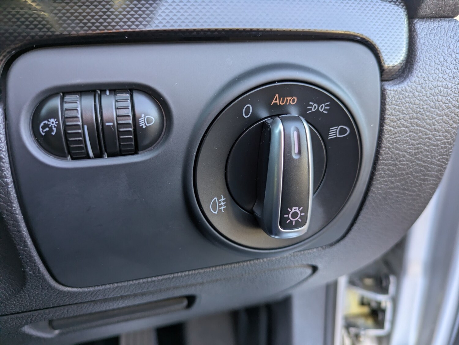 Used Volkswagen Golf 2011 for sale - 76684146: Photo 26