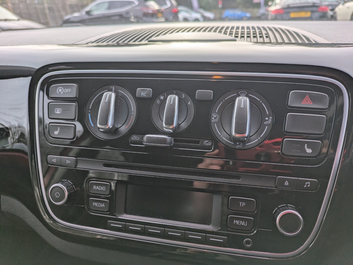 Used Volkswagen up! 2012 for sale - 76738311: Photo 27