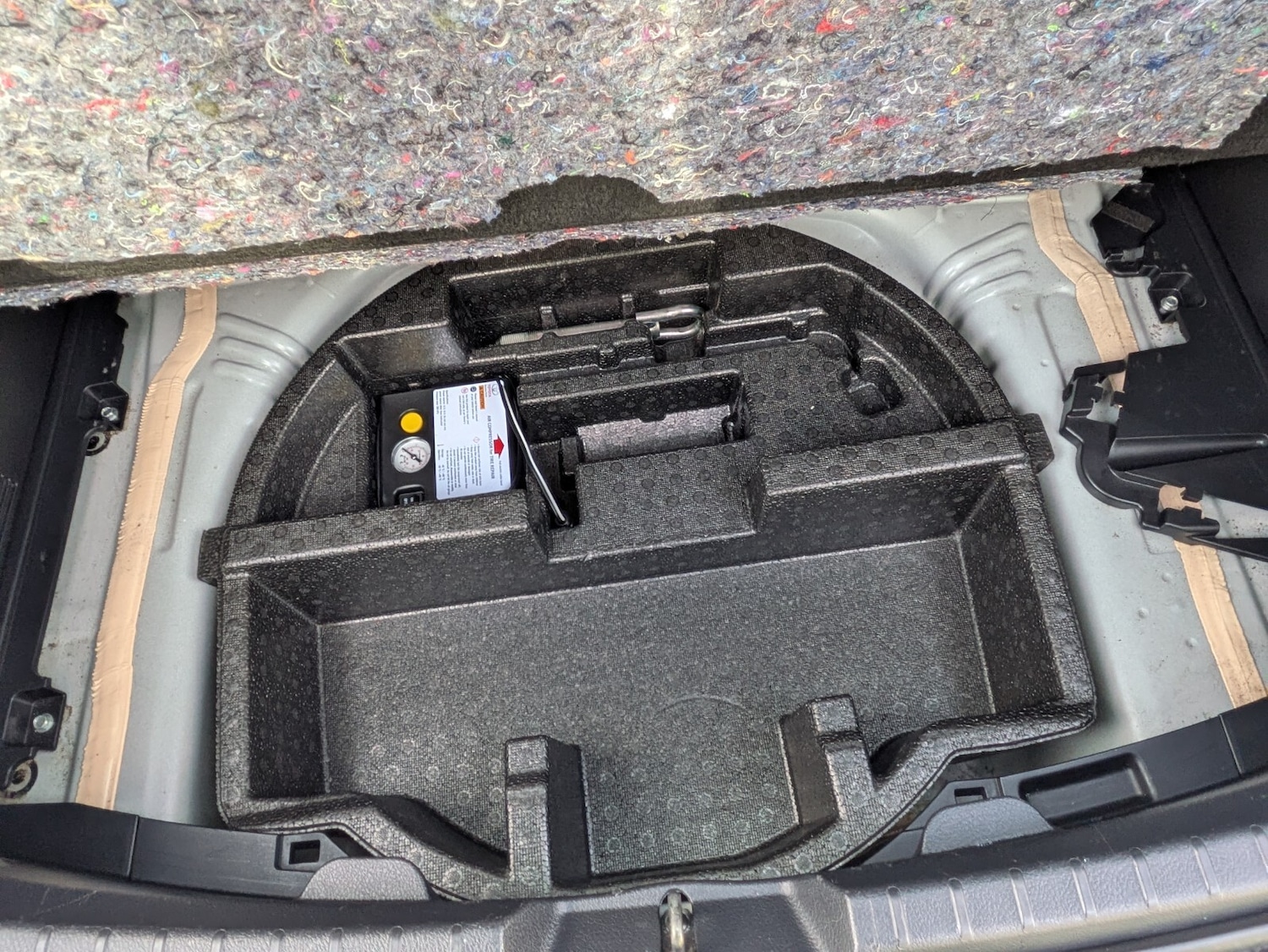 Used Toyota Yaris 2014 for sale - 76544496: Photo 17