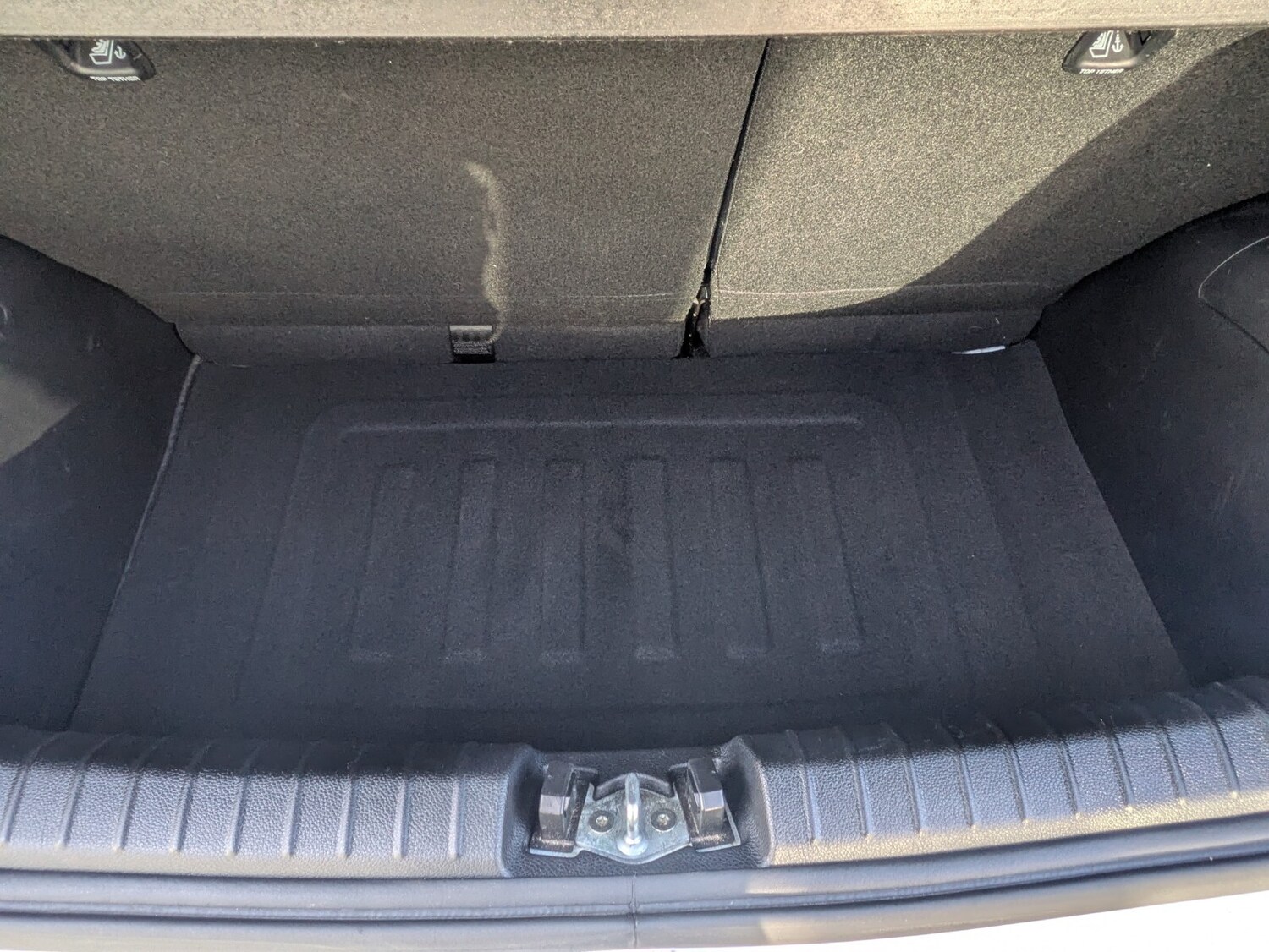 Used Kia Picanto 2018 for sale - 76872277: Photo 16