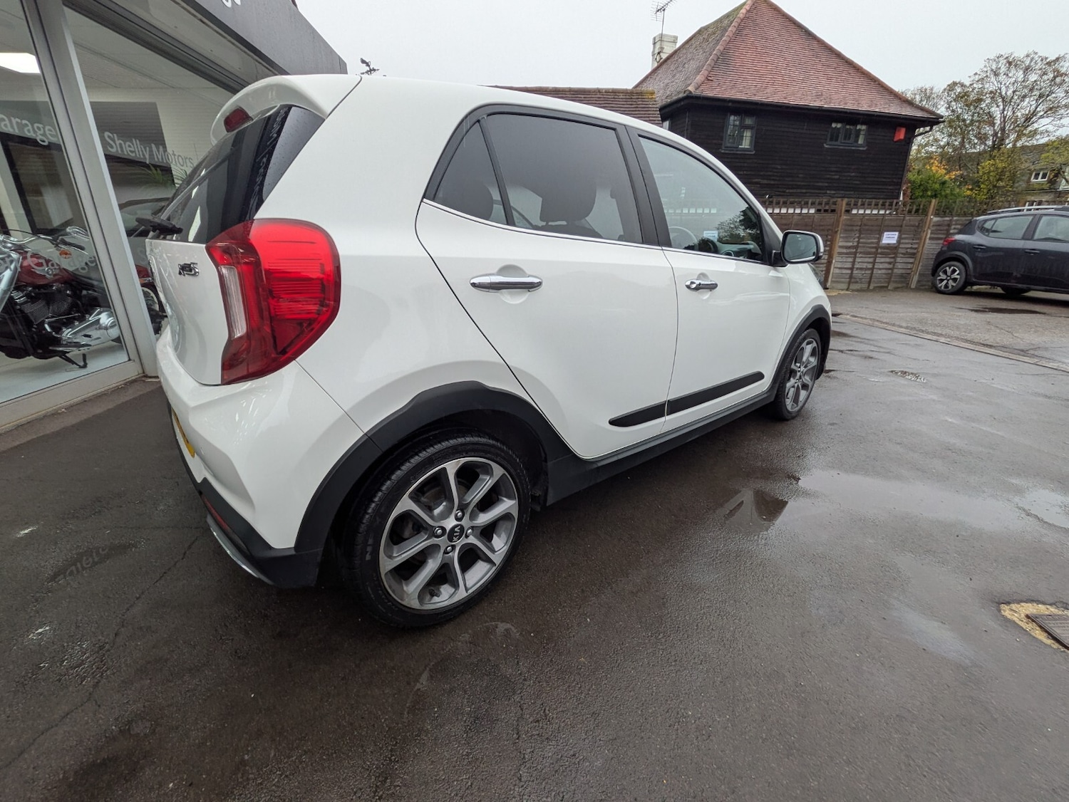 Used Kia Picanto 2021 for sale - 76869677: Photo 8