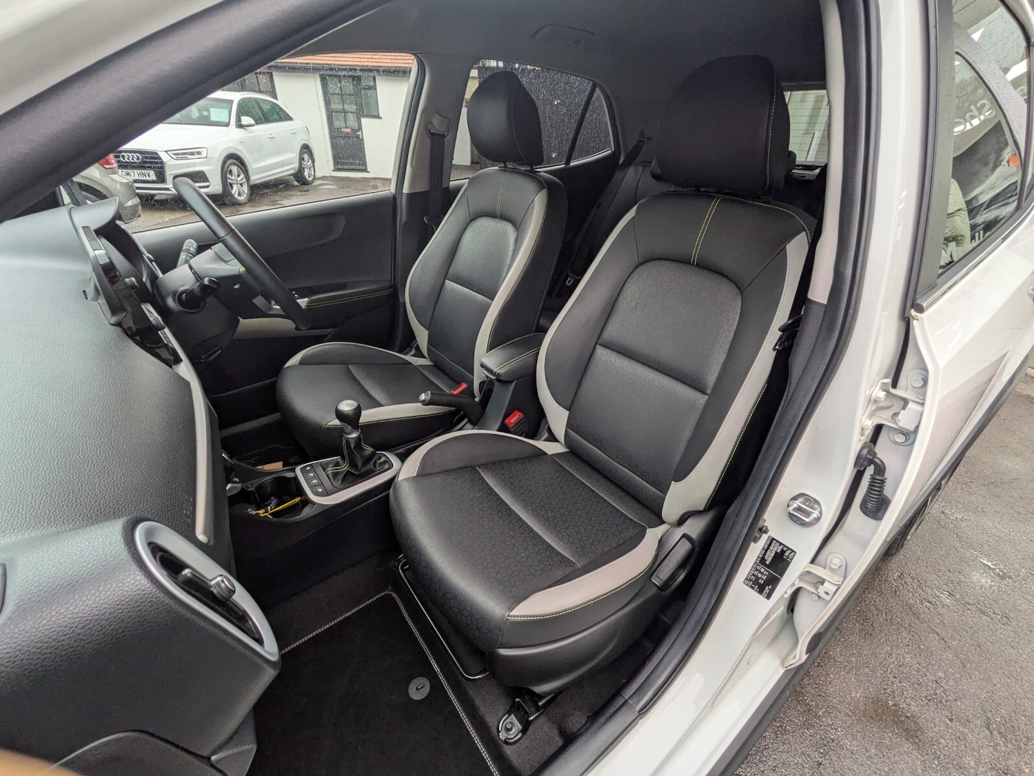 Used Kia Picanto 2021 for sale - 76410655: Photo 11