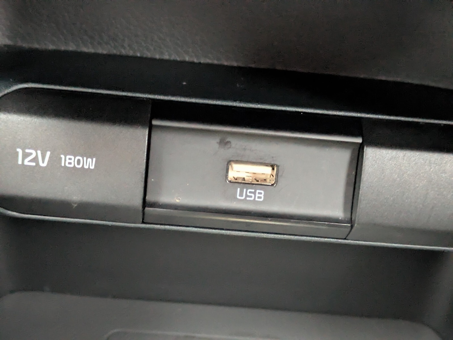 Used Kia Picanto 2021 for sale - 76410655: Photo 31