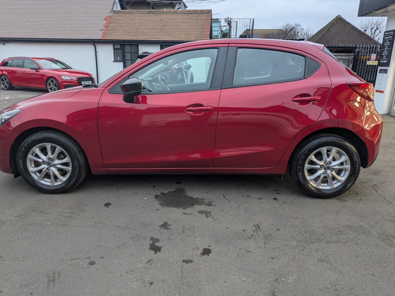 Used Mazda Mazda2 2017 for sale - 77042921: Photo 5