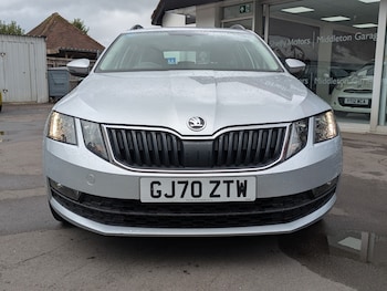 Used Skoda Octavia 2020 for sale - 75946812: Photo
