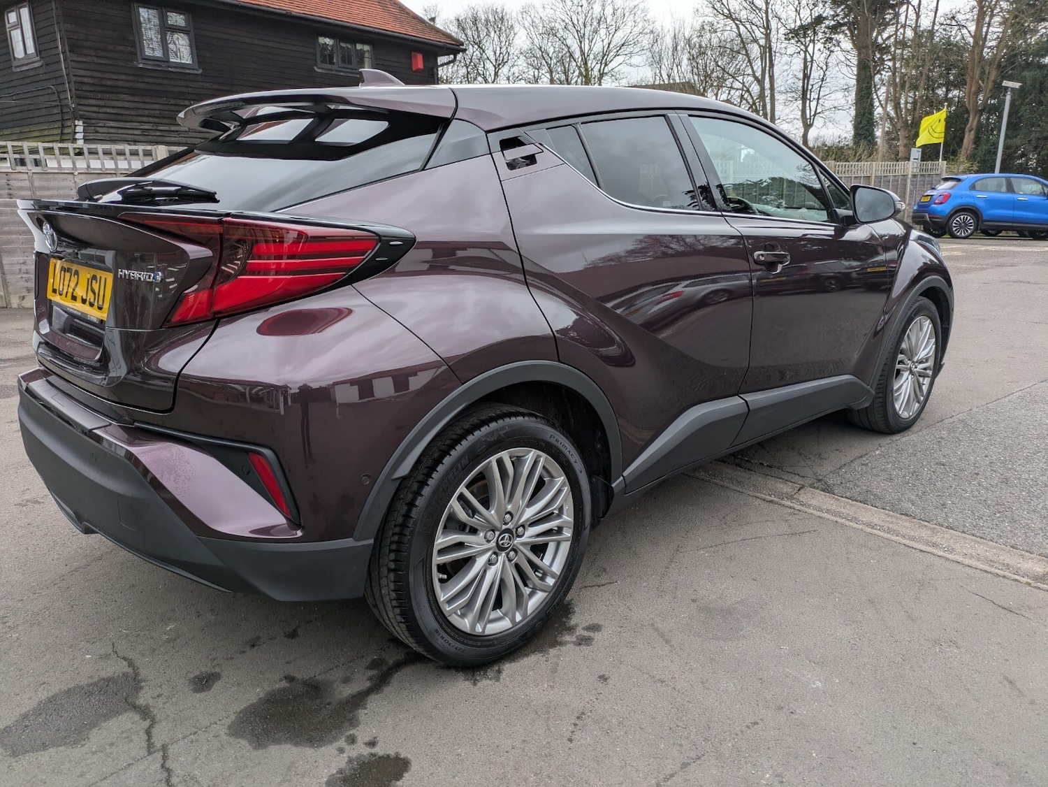 Used Toyota C-HR 2023 for sale - 76971509: Photo 10