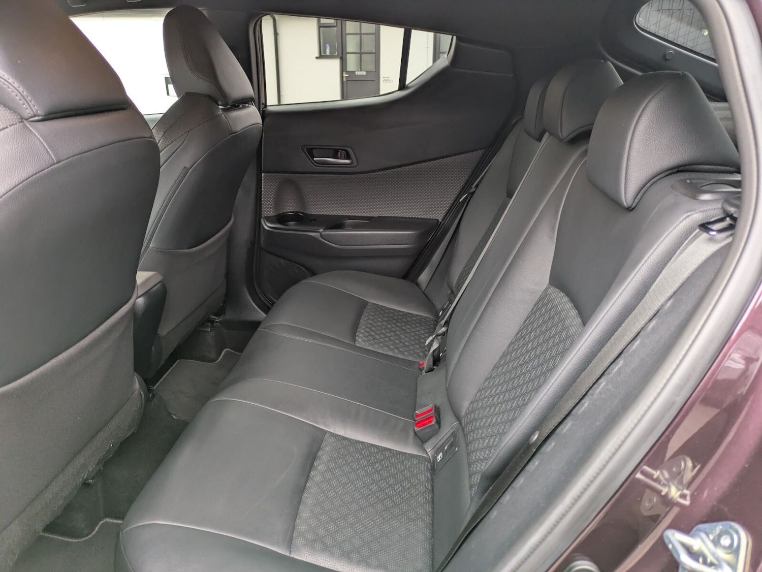 Used Toyota C-HR 2023 for sale - 76971509: Photo 13