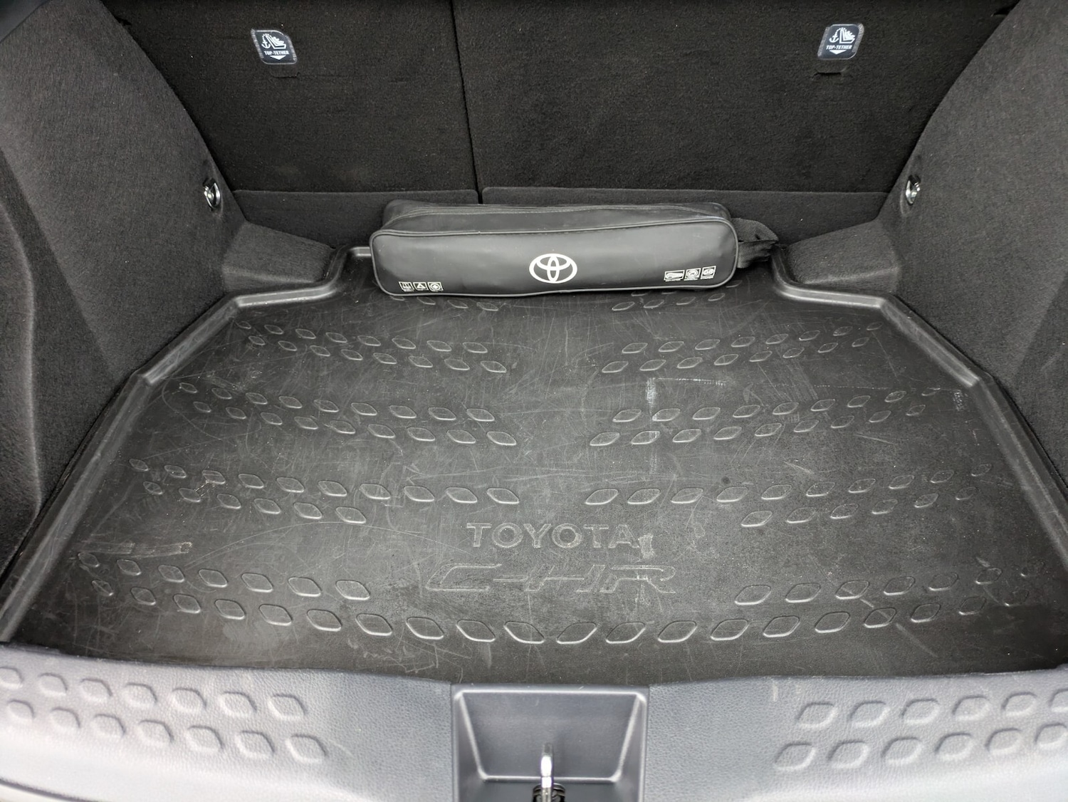 Used Toyota C-HR 2023 for sale - 76971509: Photo 15