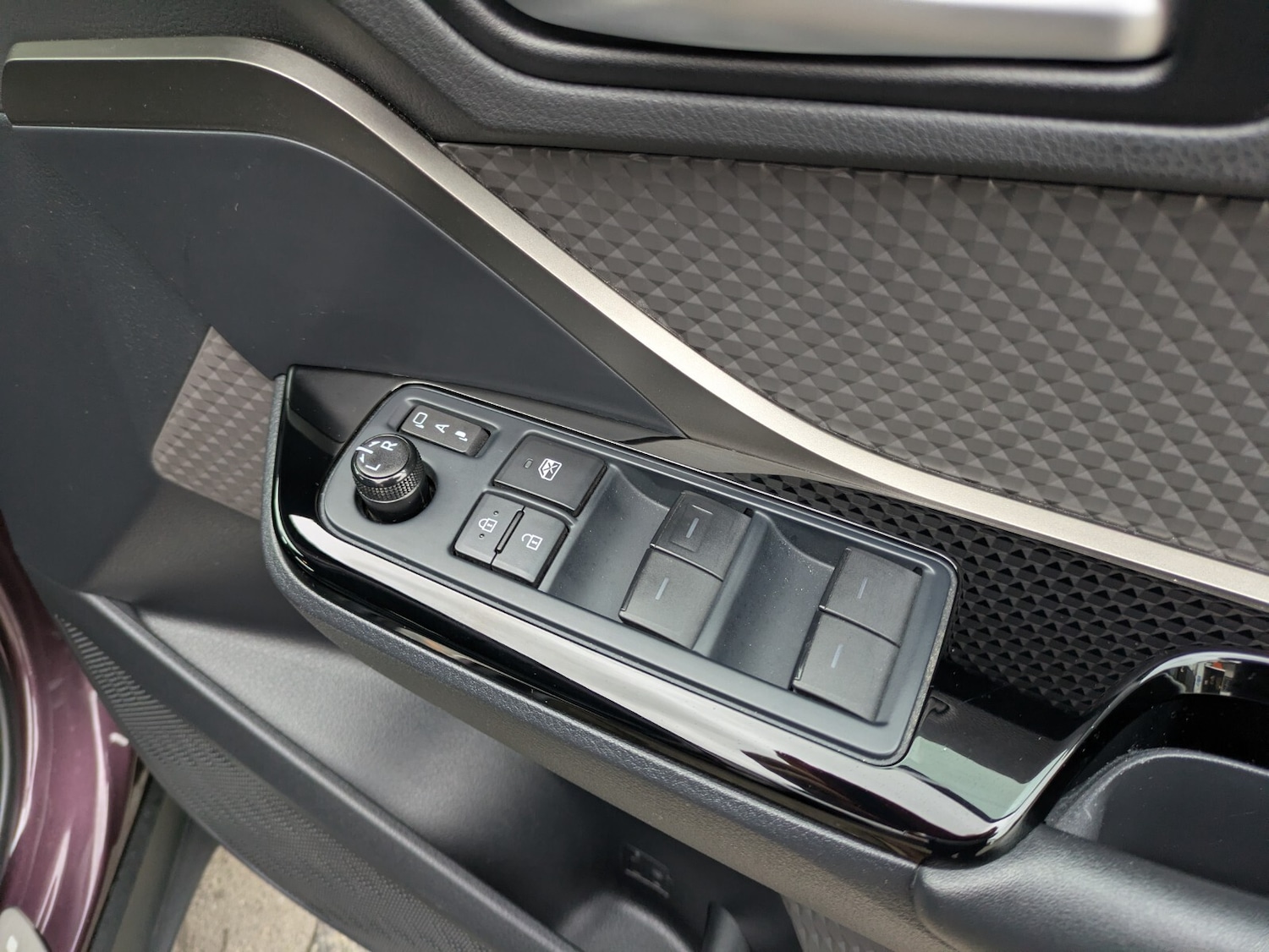 Used Toyota C-HR 2023 for sale - 76971509: Photo 27