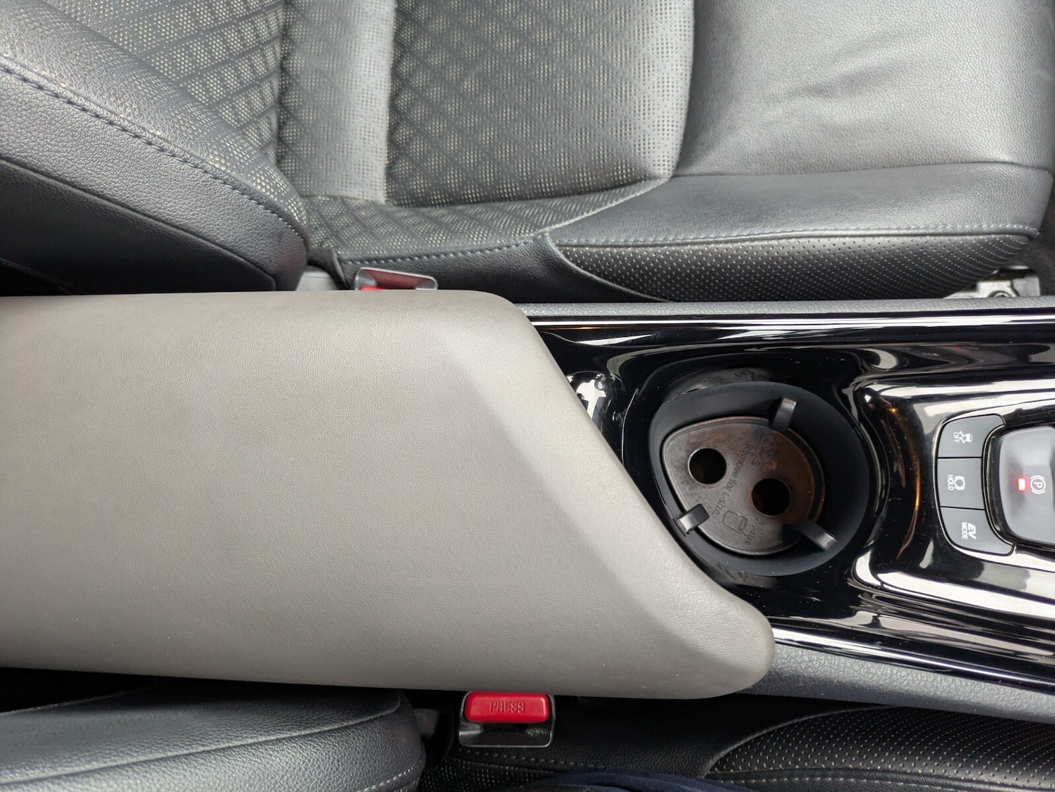 Used Toyota C-HR 2023 for sale - 76971509: Photo 38