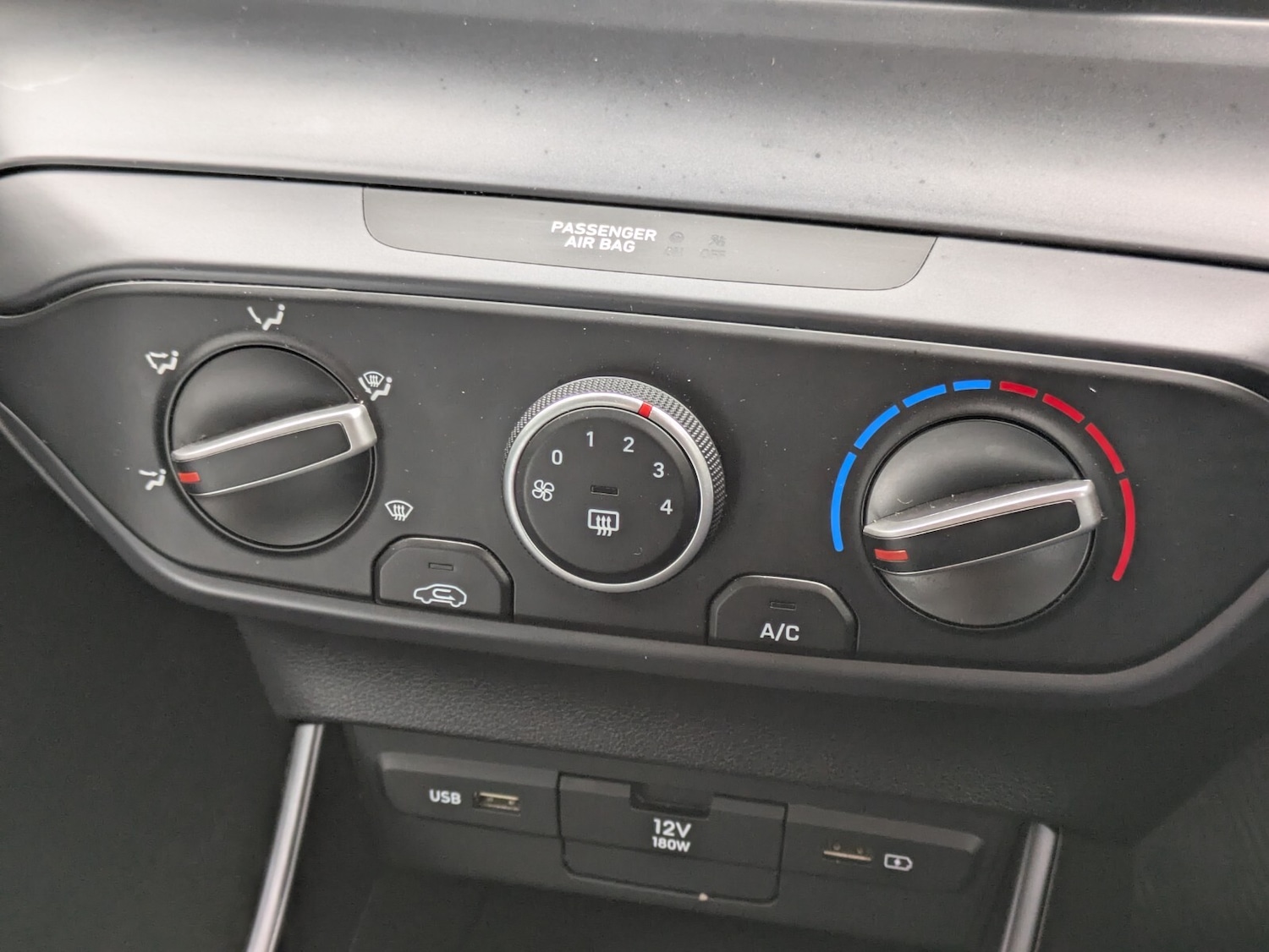 Used Hyundai i20 2021 for sale - 76410592: Photo 23