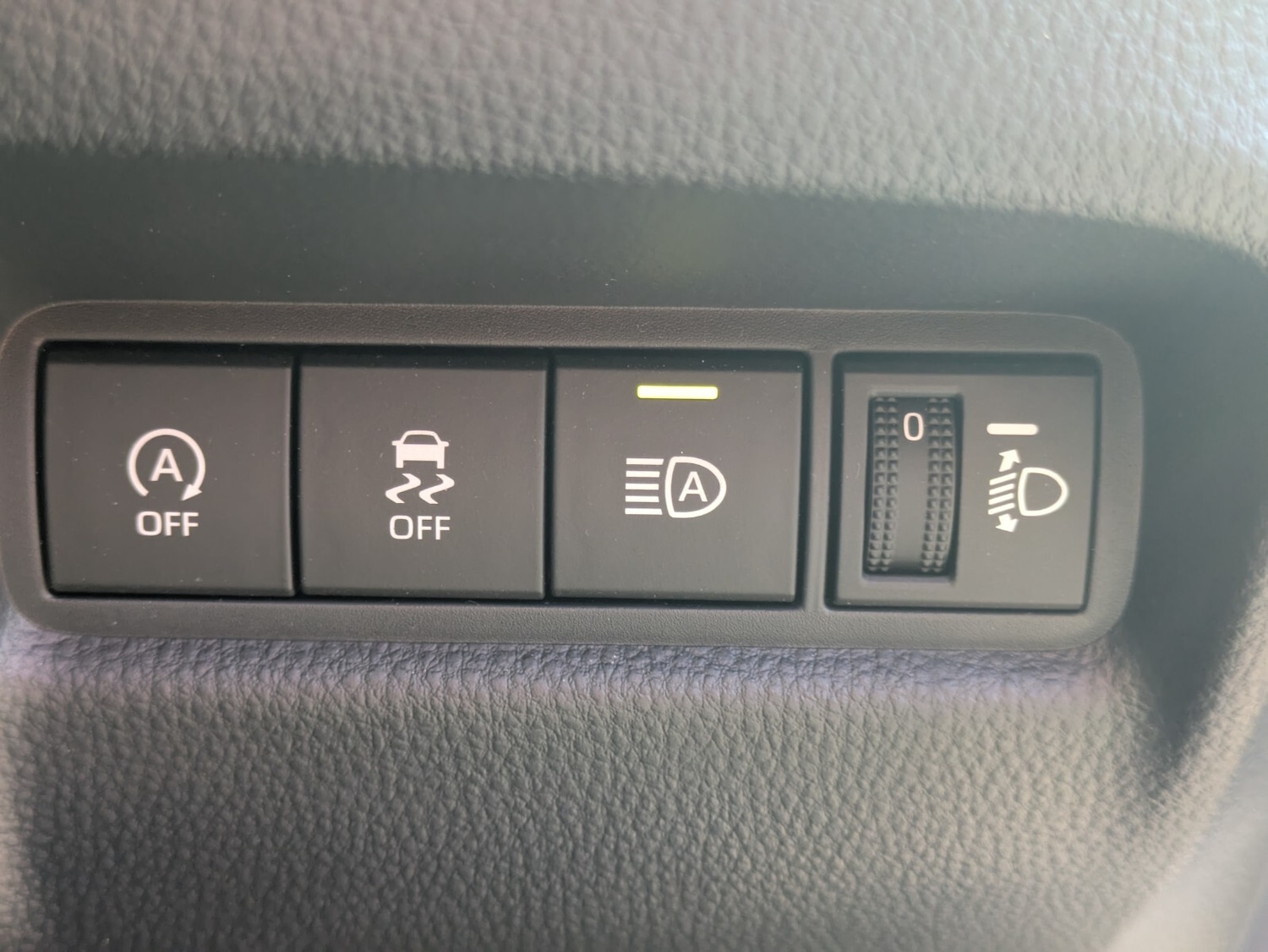 Used Toyota Aygo X 2023 for sale - 76870857: Photo 23