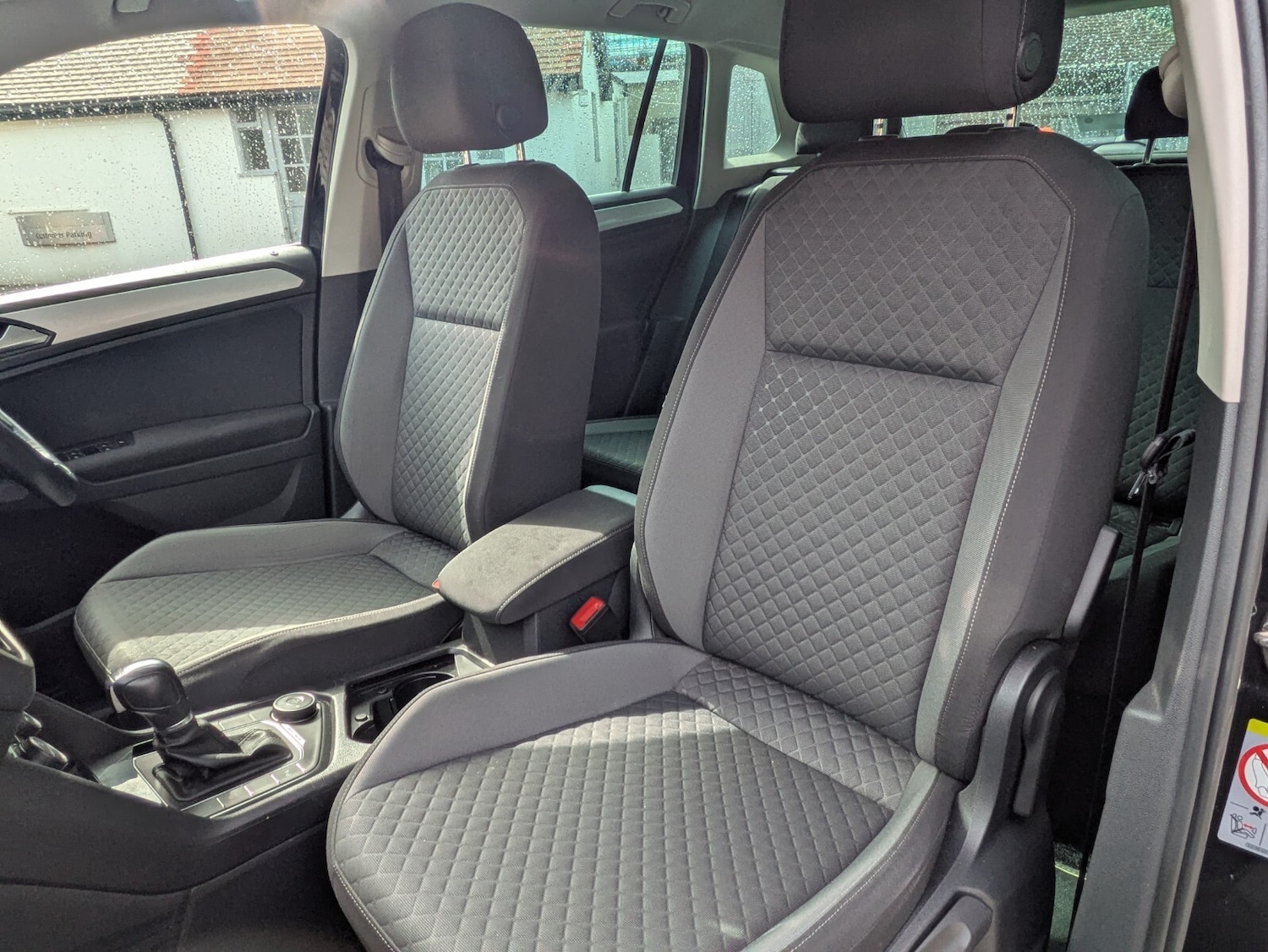 Used Volkswagen Tiguan 2018 for sale - 76410619: Photo 10