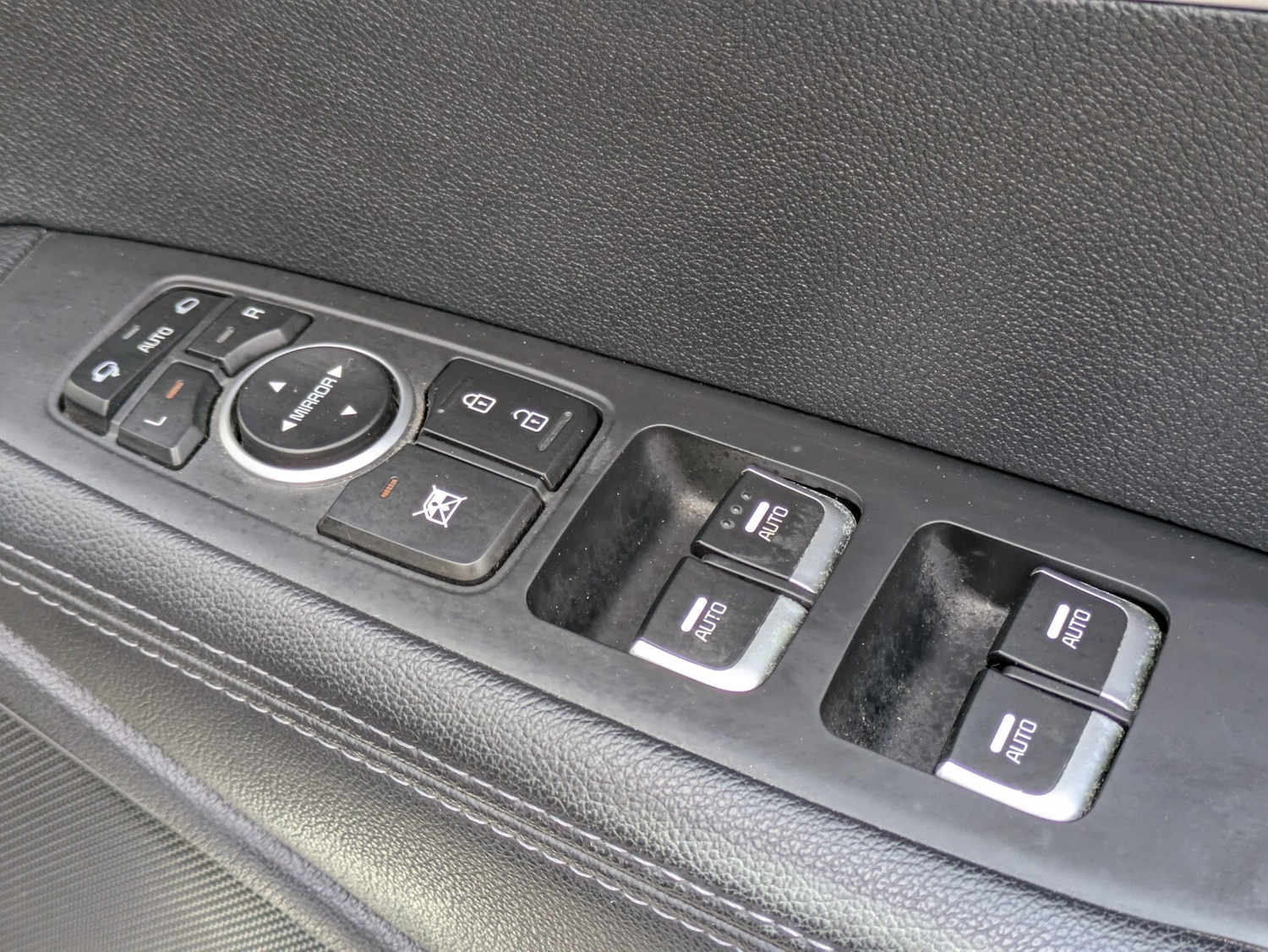 Used Kia Sorento 2017 for sale - 76868474: Photo 23