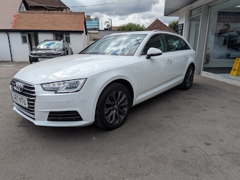 Used Audi A4 2017 for sale - 75439515: Photo