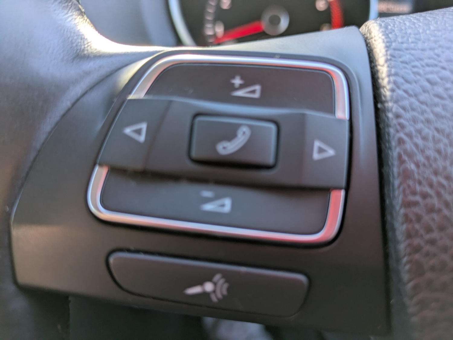 Used Volkswagen Golf 2011 for sale - 76872757: Photo 28