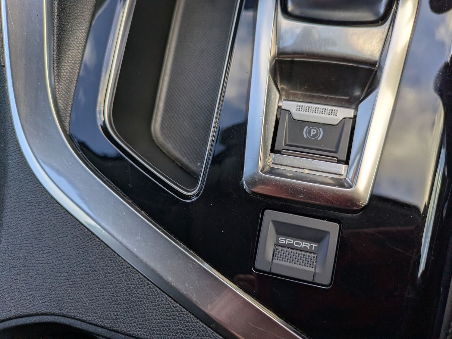 Used Peugeot 3008 2020 for sale - 76635568: Photo 32