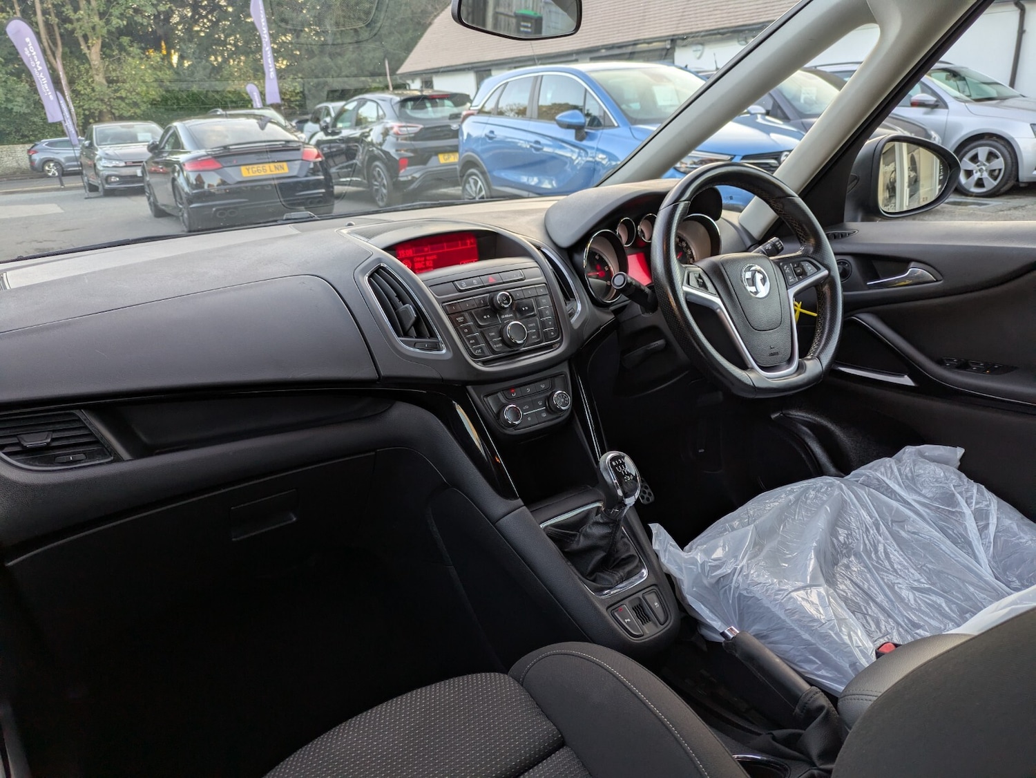 Used Vauxhall Zafira 2014 for sale - 76661042: Photo 9