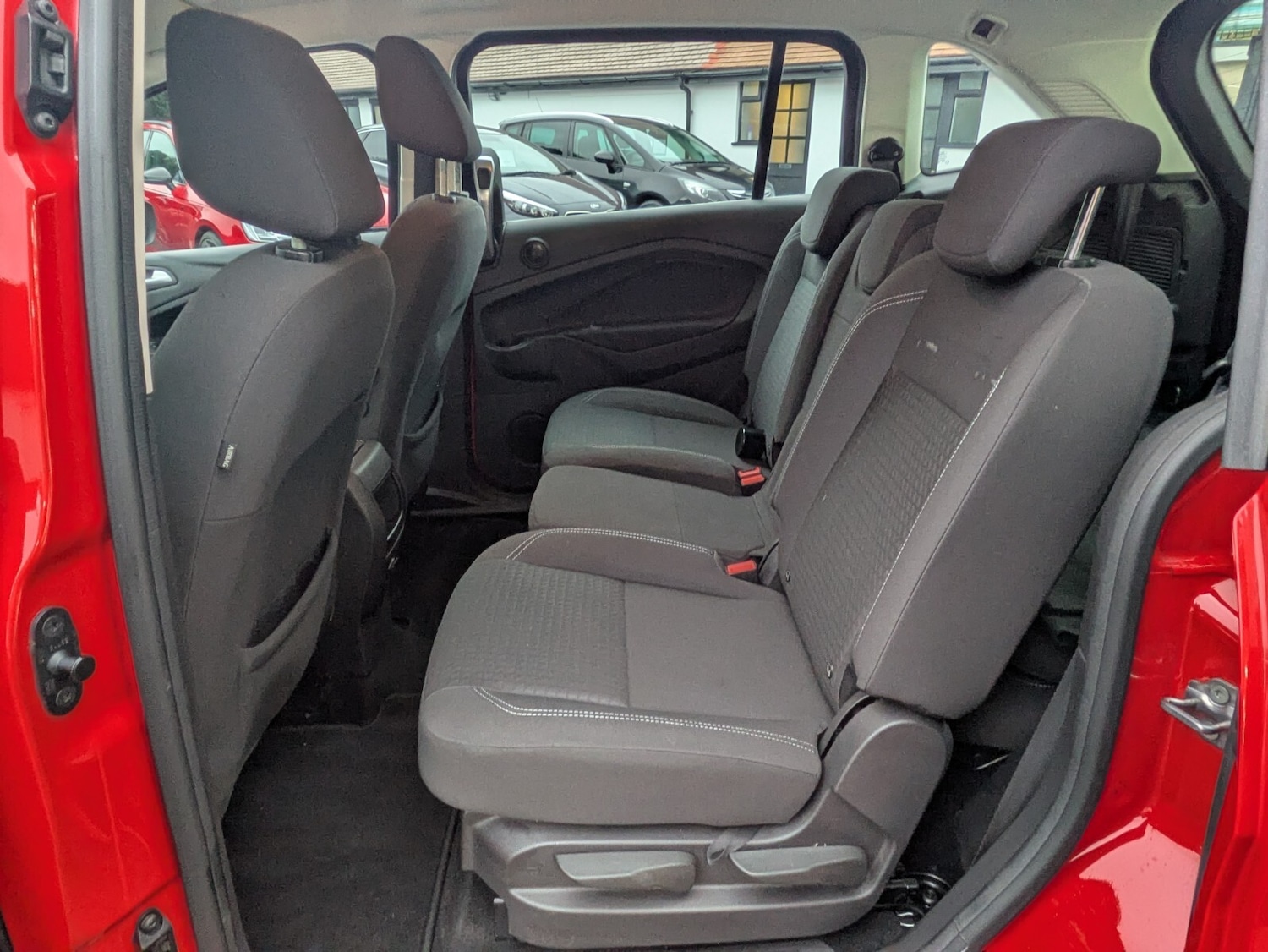 Used Ford Grand C-Max 2017 for sale - 76773353: Photo 12