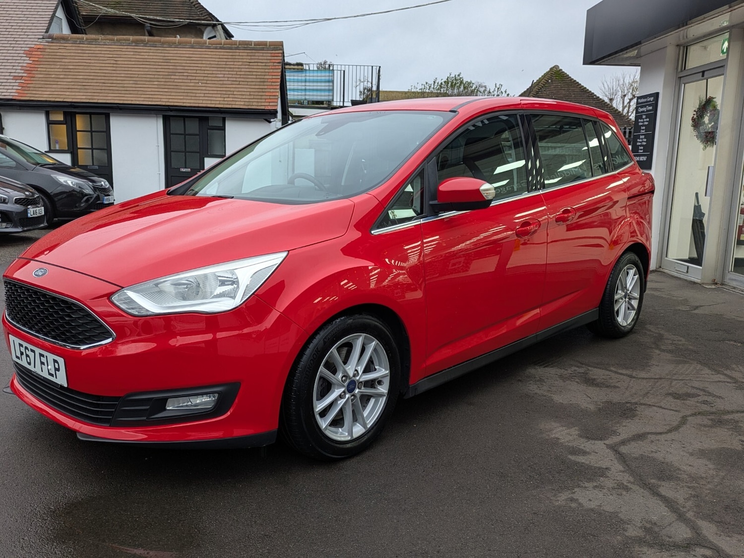 Used Ford Grand C-Max 2017 for sale - 76773353: Photo 4
