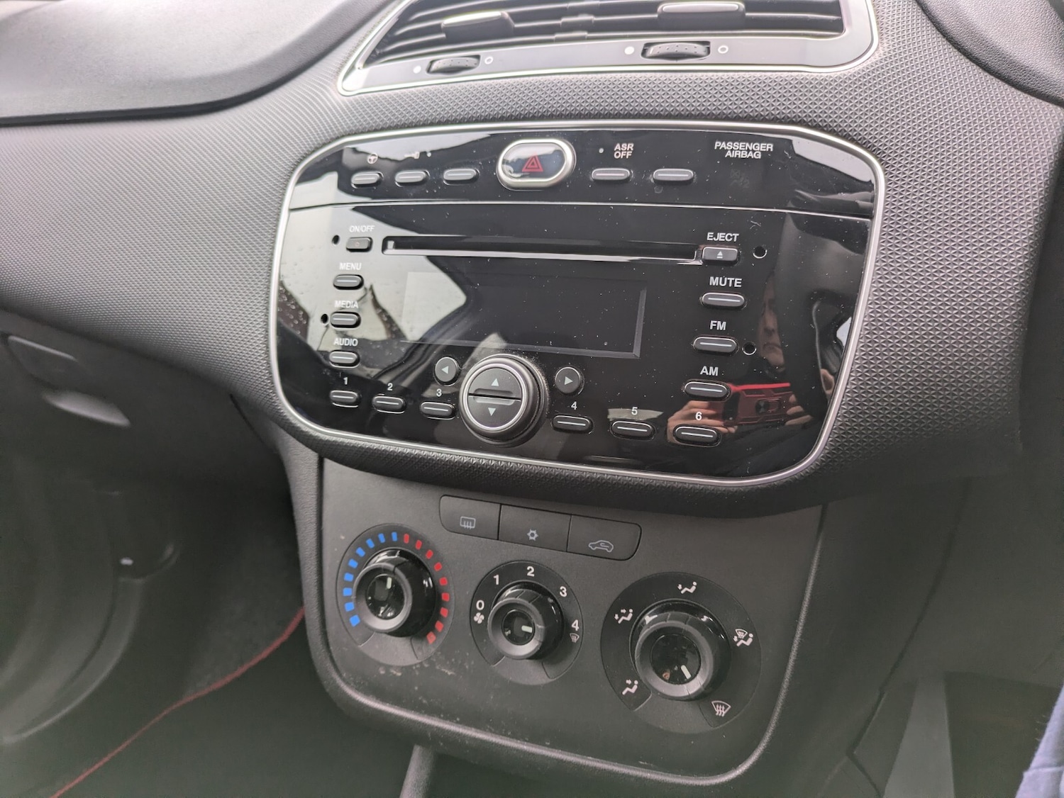 Used Fiat Punto 2016 for sale - 76817711: Photo 30