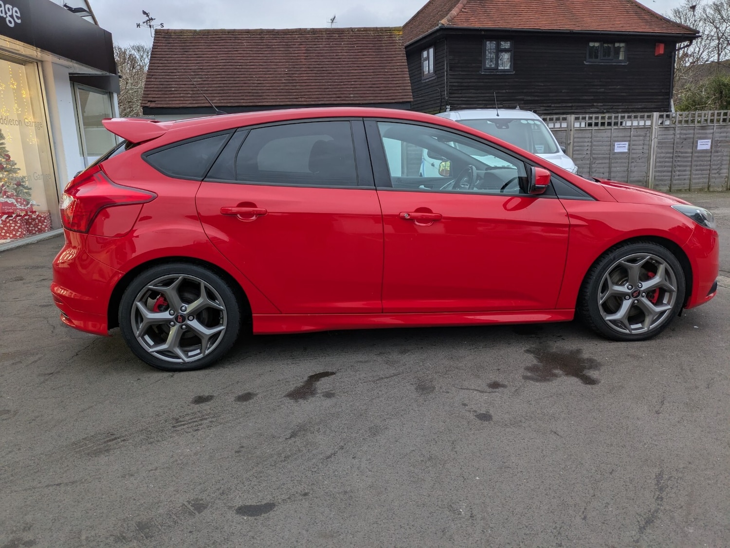 Used Ford Focus 2014 for sale - 76977923: Photo 11