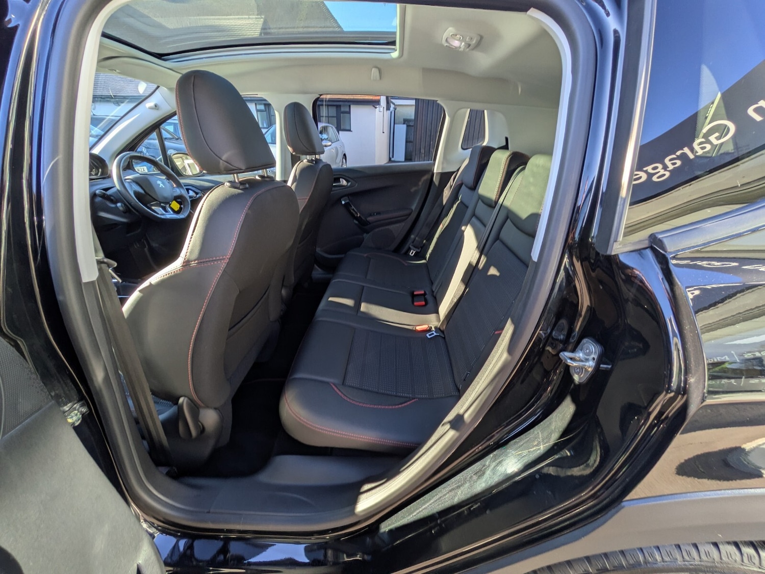 Used Peugeot 2008 2019 for sale - 76652428: Photo 12