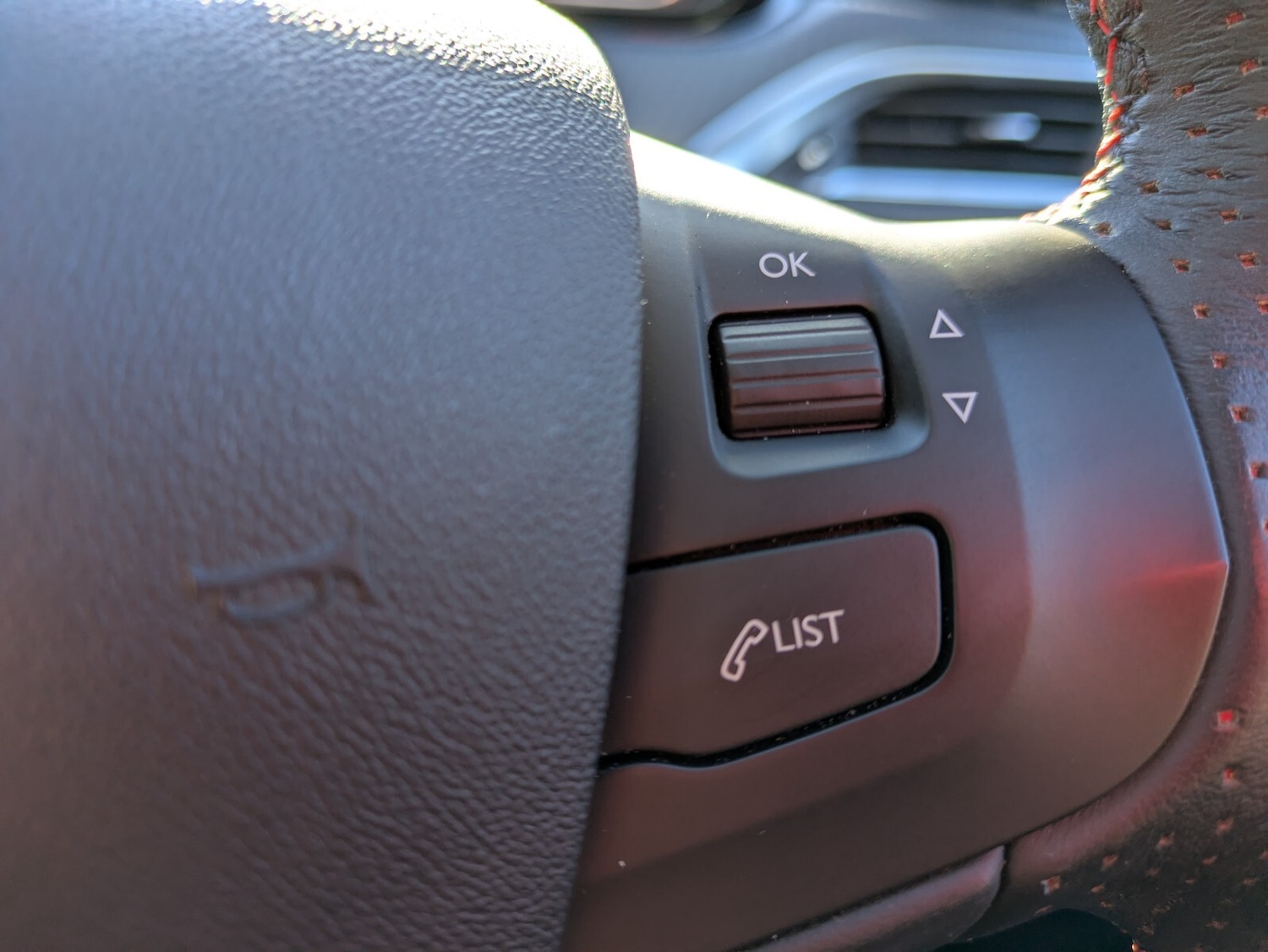 Used Peugeot 2008 2019 for sale - 76652428: Photo 30