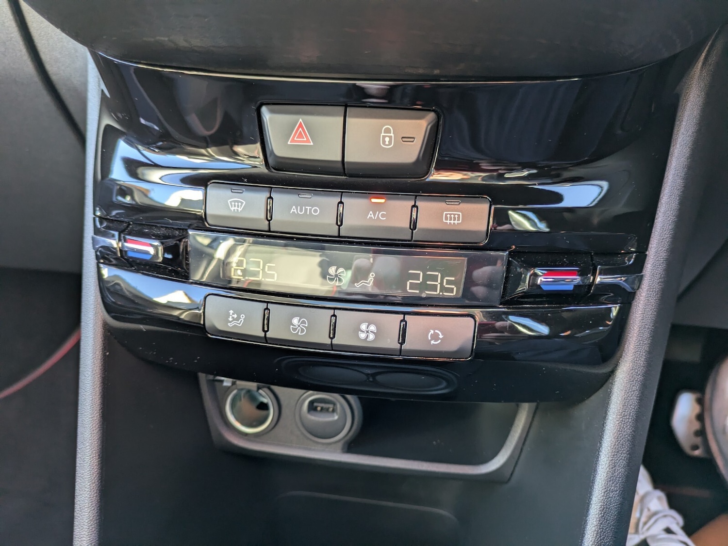 Used Peugeot 2008 2019 for sale - 76652428: Photo 34