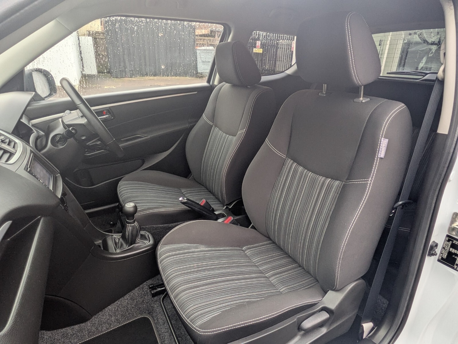 Used Suzuki Swift 2017 for sale - 76589830: Photo 11