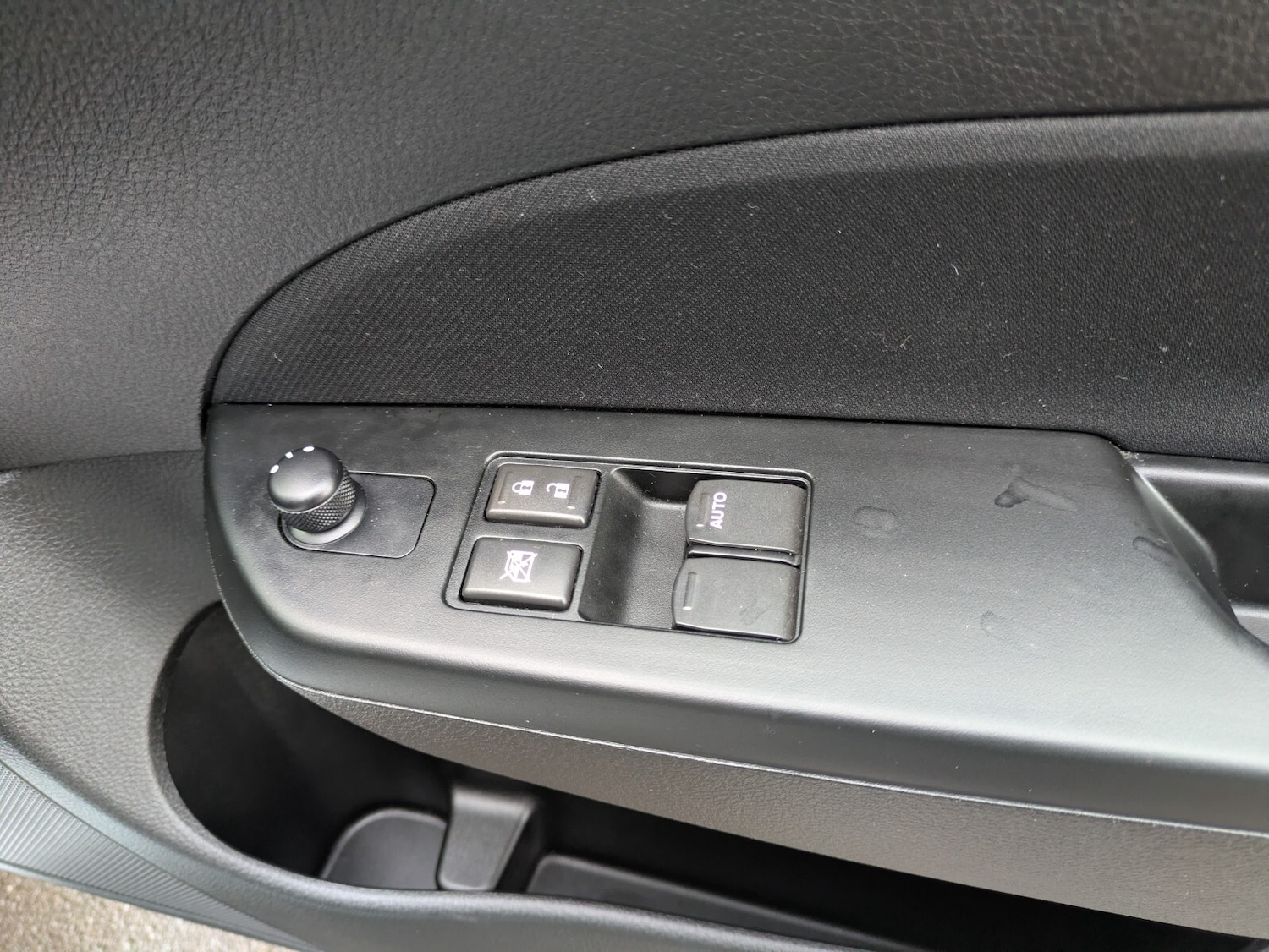 Used Suzuki Swift 2017 for sale - 76589830: Photo 23