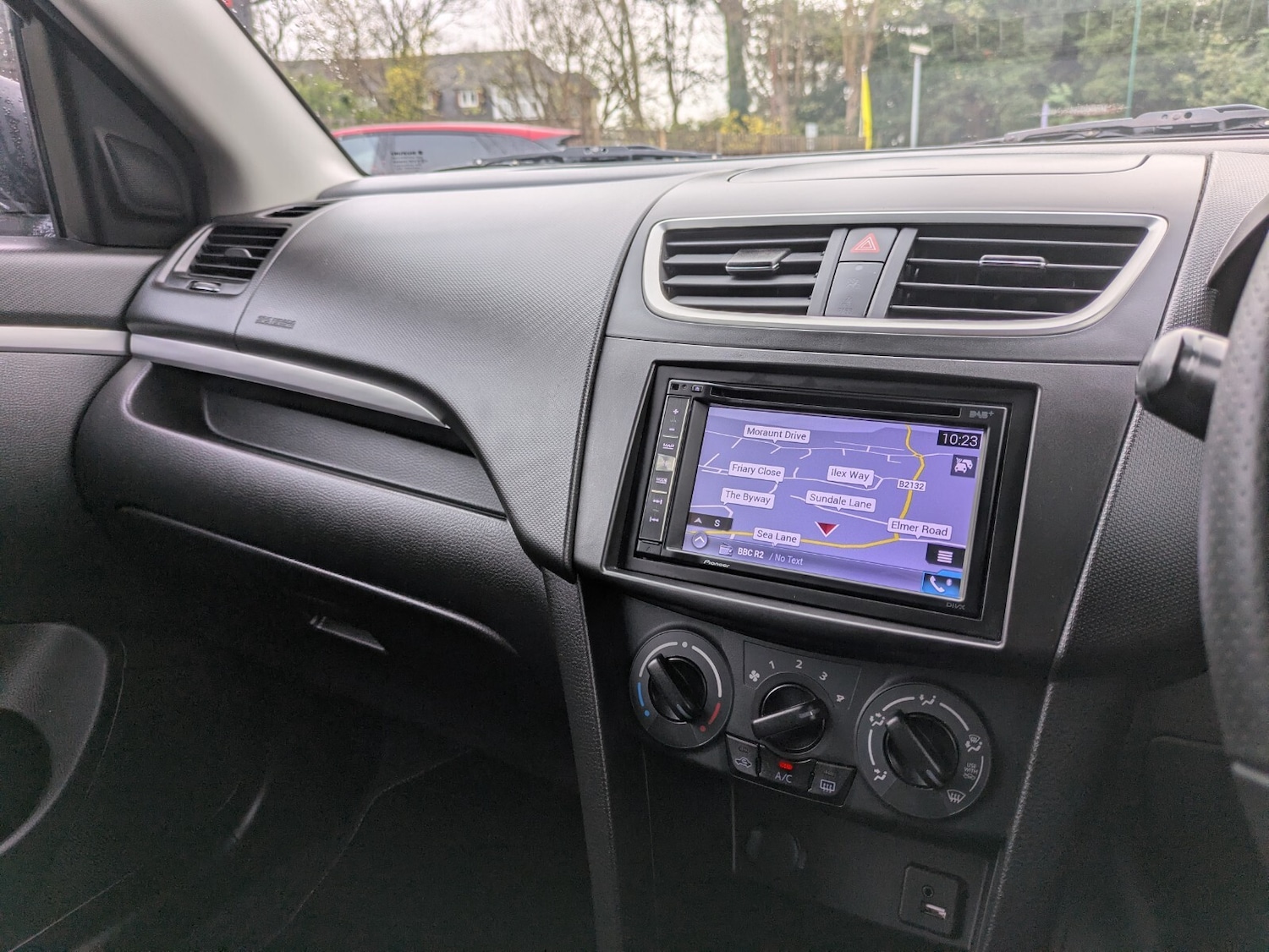 Used Suzuki Swift 2017 for sale - 76589830: Photo 30