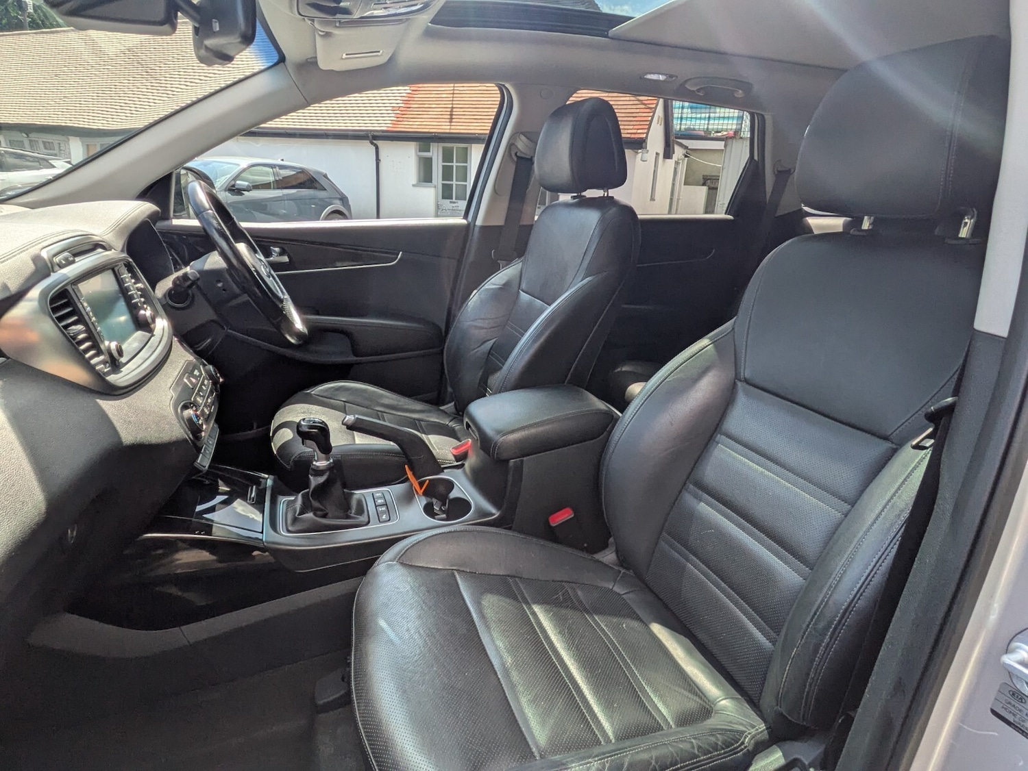 Used Kia Sorento 2017 for sale - 76738335: Photo 10