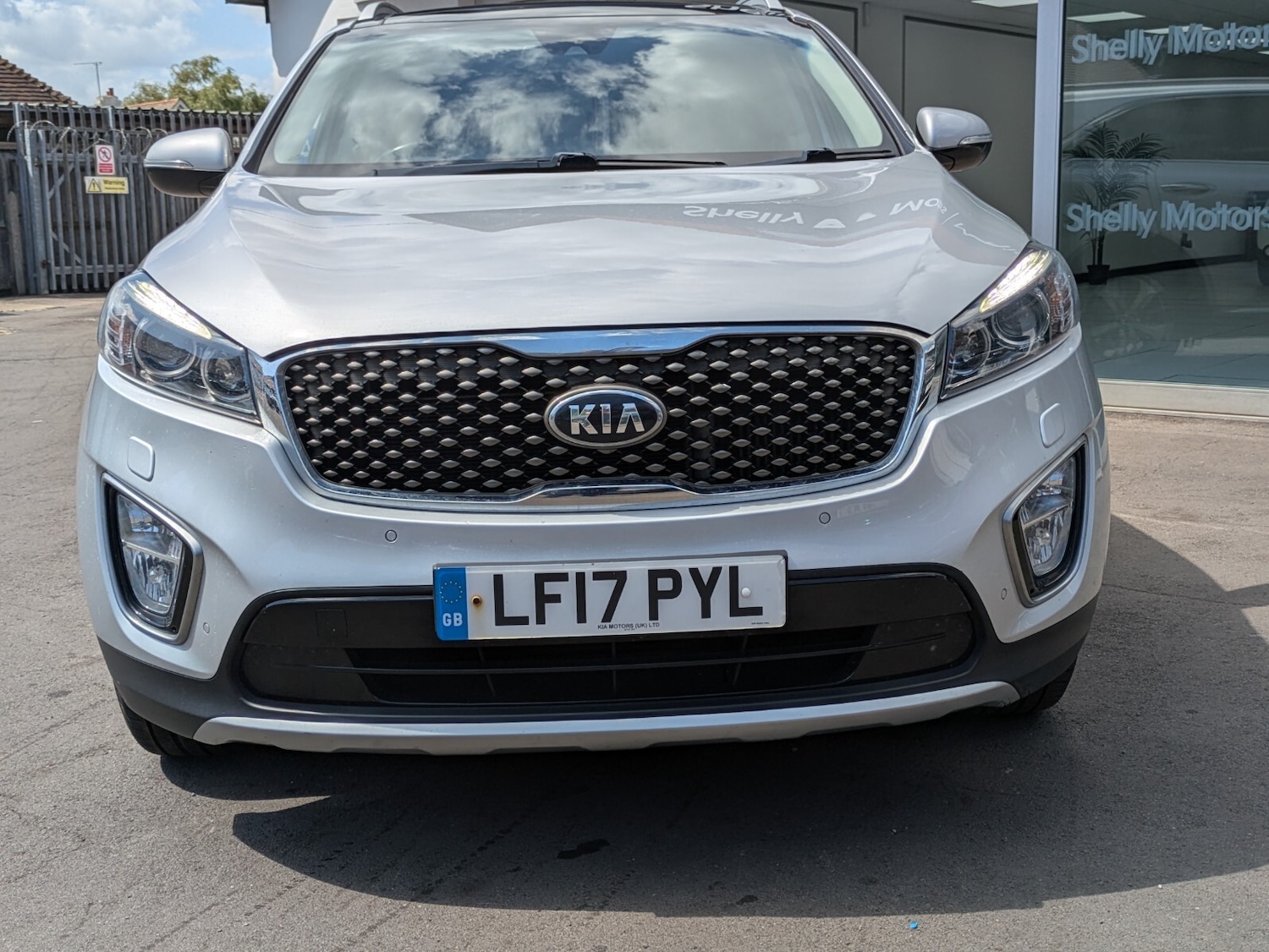 Used Kia Sorento 2017 for sale - 76738335: Photo 3