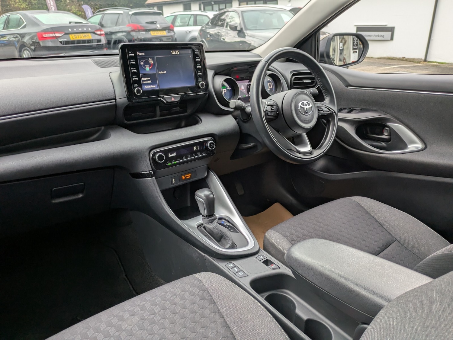 Used Toyota Yaris 2022 for sale - 76960188: Photo 10