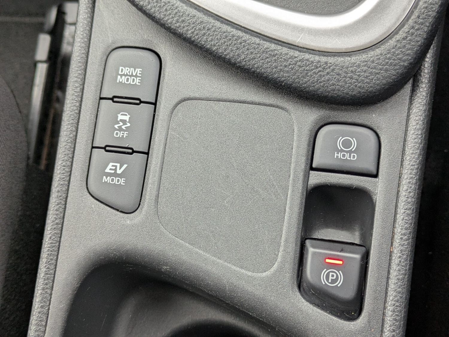 Used Toyota Yaris 2022 for sale - 76960188: Photo 31