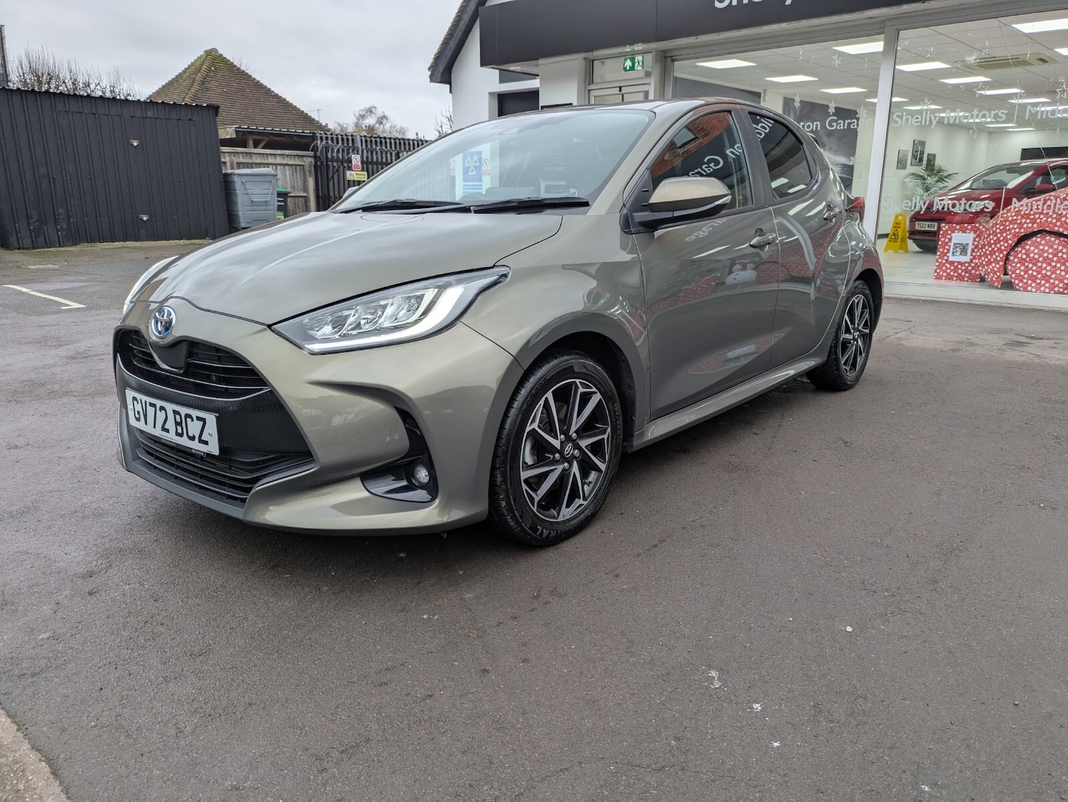 Used Toyota Yaris 2022 for sale - 76960188: Photo 4