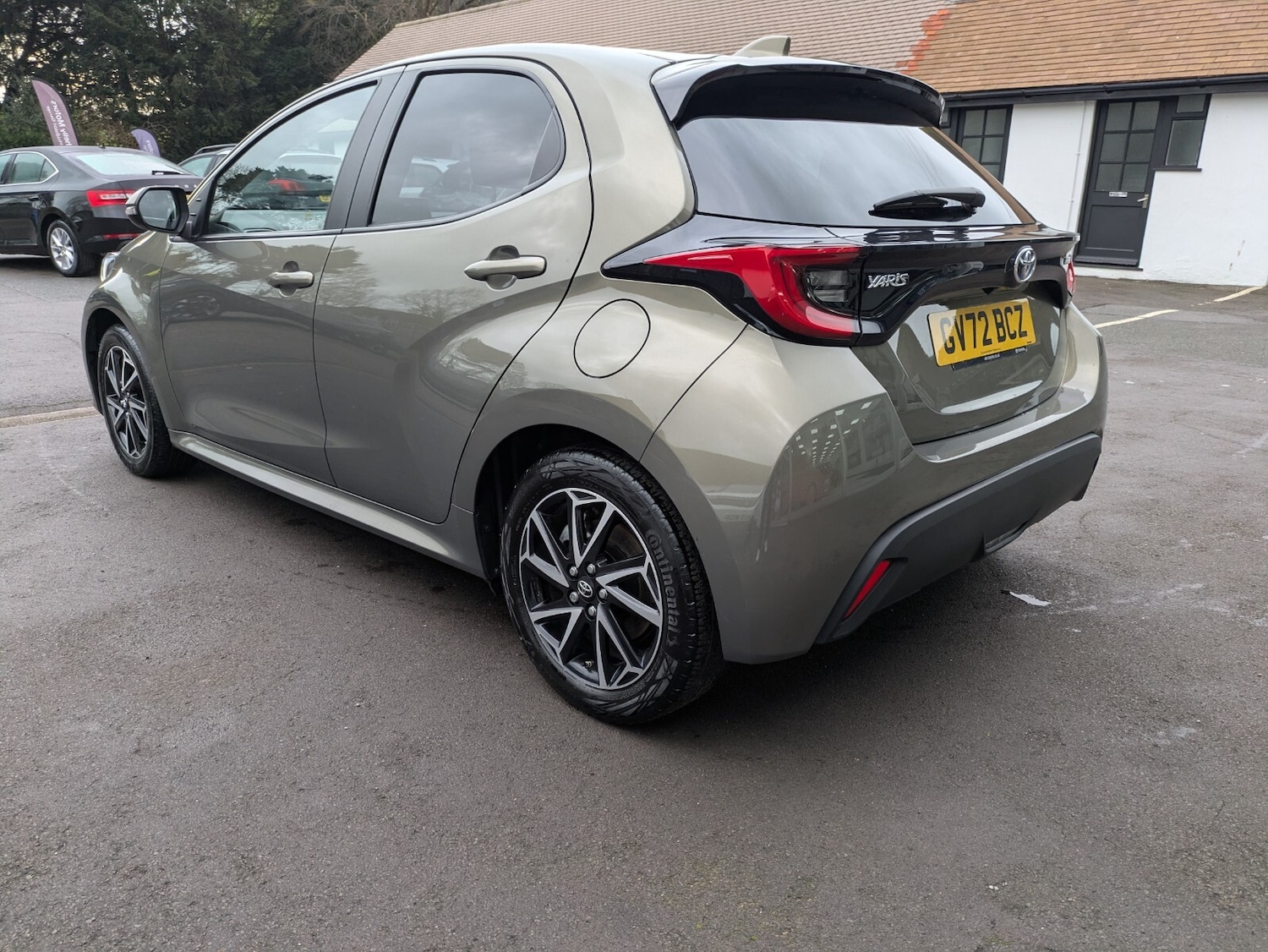 Used Toyota Yaris 2022 for sale - 76960188: Photo 7