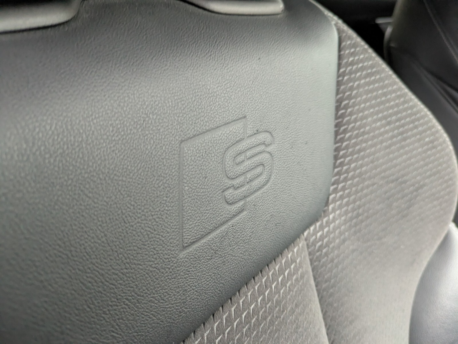 Used Audi A4 2018 for sale - 76872236: Photo 43