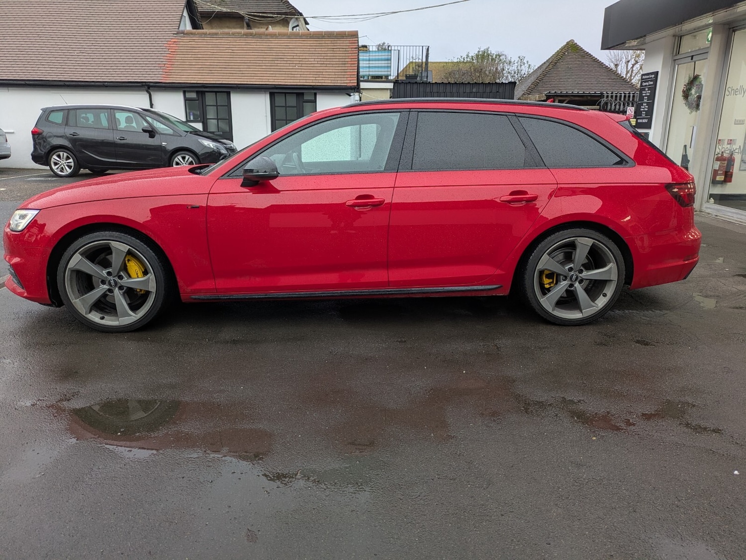 Used Audi A4 2018 for sale - 76872236: Photo 5